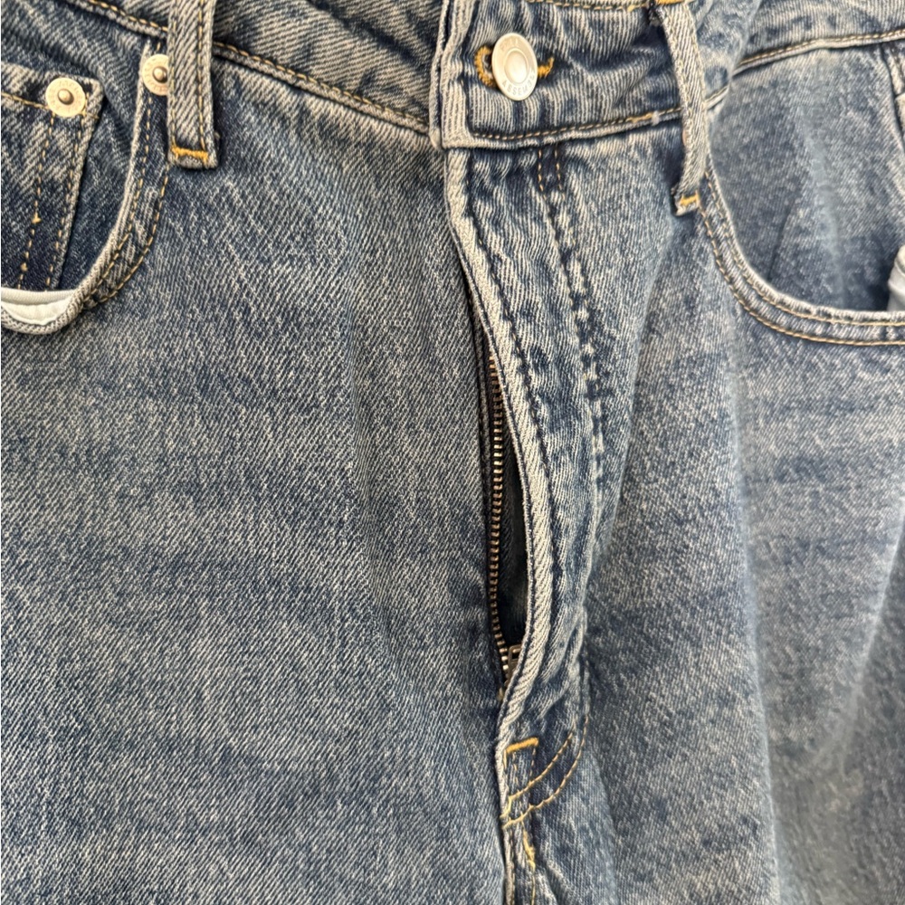 Women’s Free Assembly 90’s Relaxed Blue Denim Jeans - Picture 4 of 6